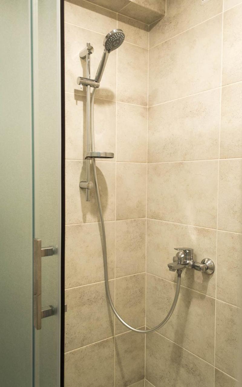 公寓 Cozy 2-room On Zhvanetsky Boulevard *