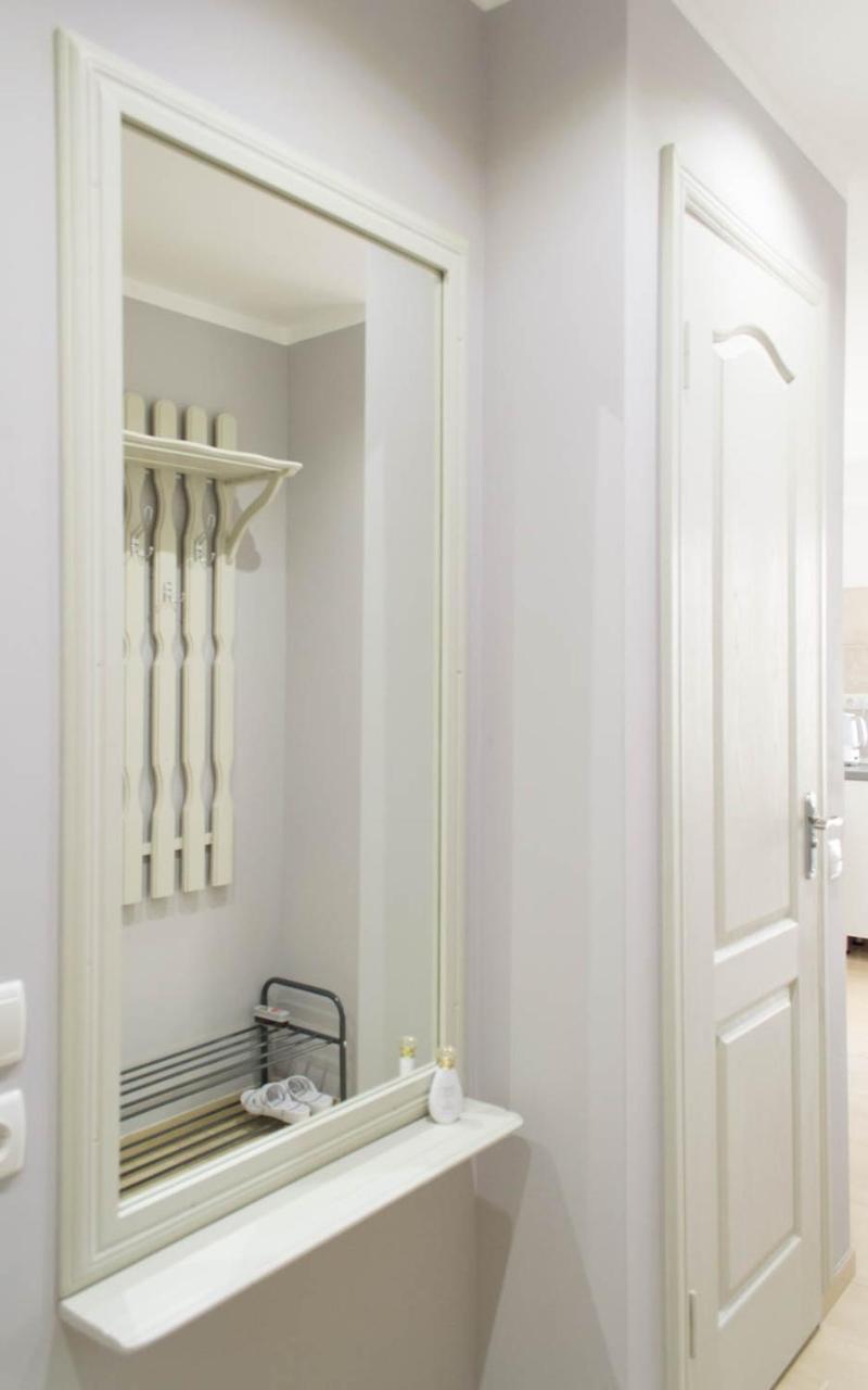 Cozy 2-room On Zhvanetsky Boulevard 公寓